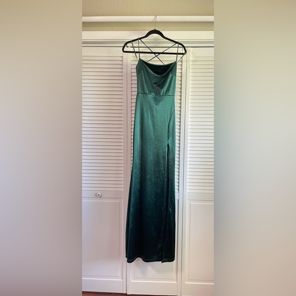 Windsor Elegant Green Ilya Satin Backless Mermaid Dress - Picture 6 of 14